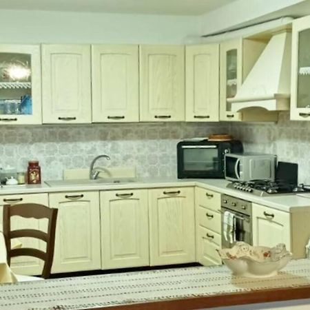 Brezza Marina - Appartamento In Villa Fronte Mare Trieste Luaran gambar